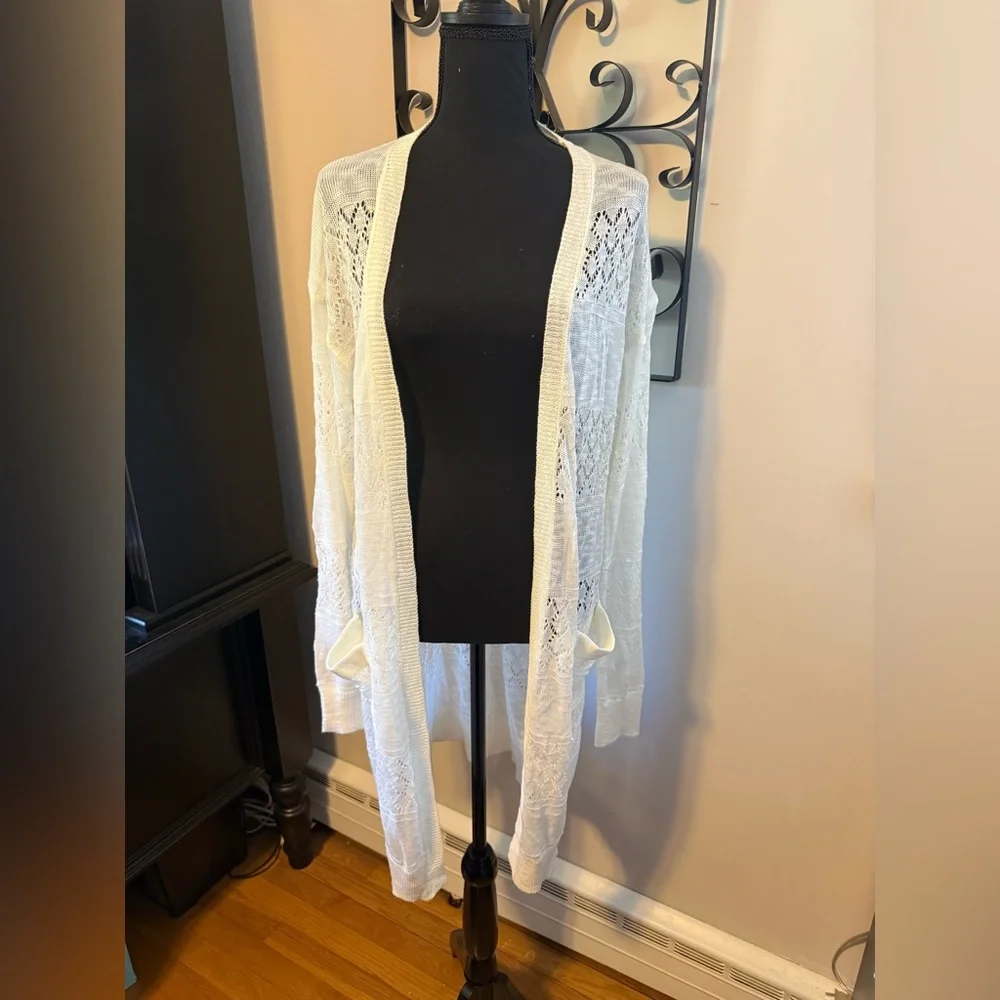 Elegant White Open-Front Women's Sweater. NWT - Picture 4 of 8